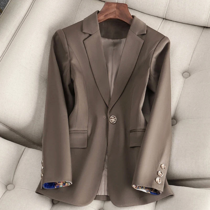 Elegant classic blazer for women | Valentina Rossi -3