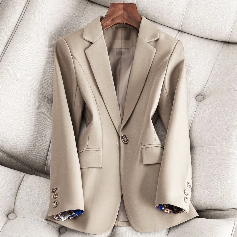 Elegant classic blazer for women | Valentina Rossi -4