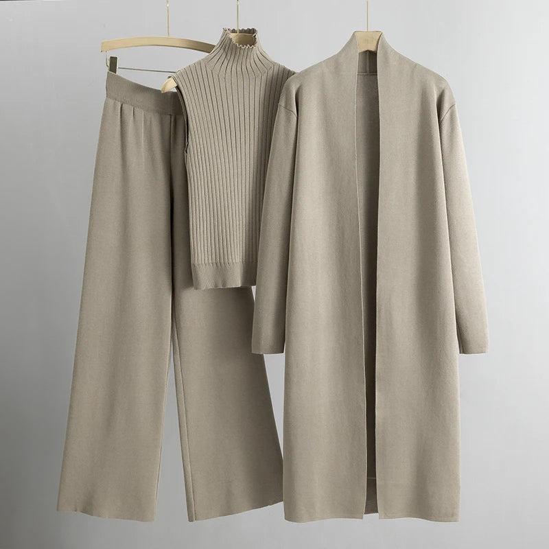 Coordinated three-piece outfit set for women | Mirella -2