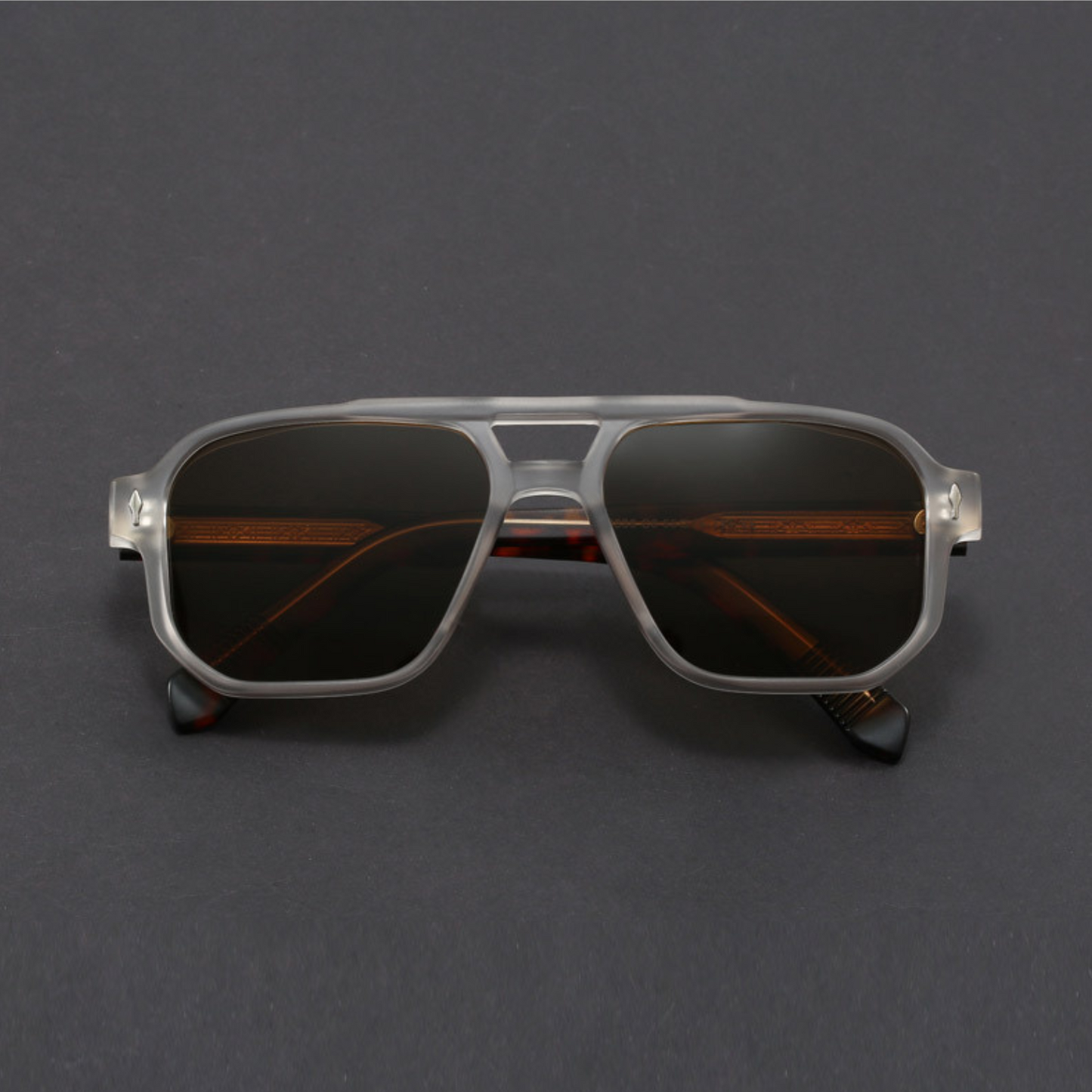 Bold-cut aviator sunglasses for men | Kaelen -8