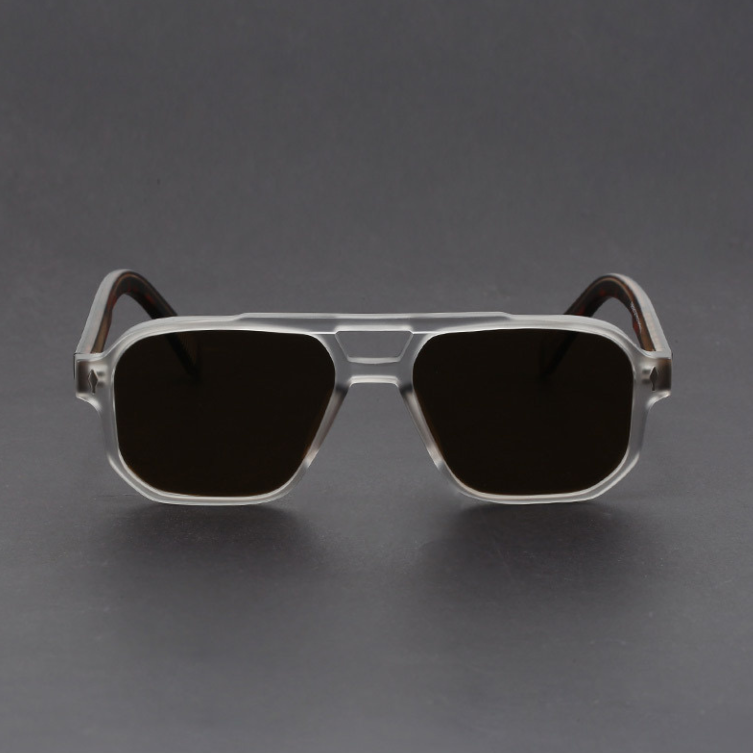 Bold-cut aviator sunglasses for men | Kaelen -6