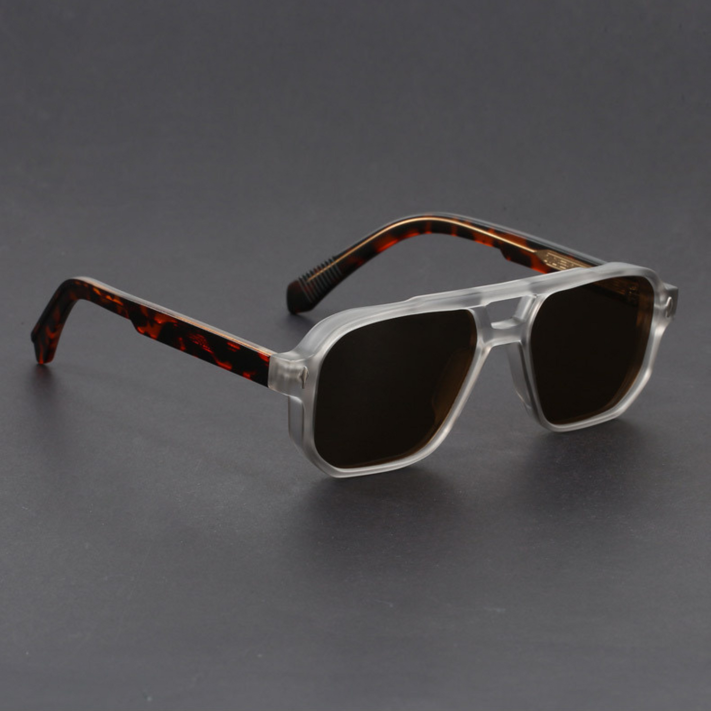 Bold-cut aviator sunglasses for men | Kaelen -7