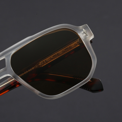 Bold-cut aviator sunglasses for men | Kaelen -5