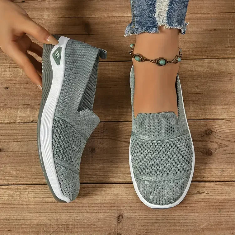 Comfortable slip-on sneakers for women | Azira