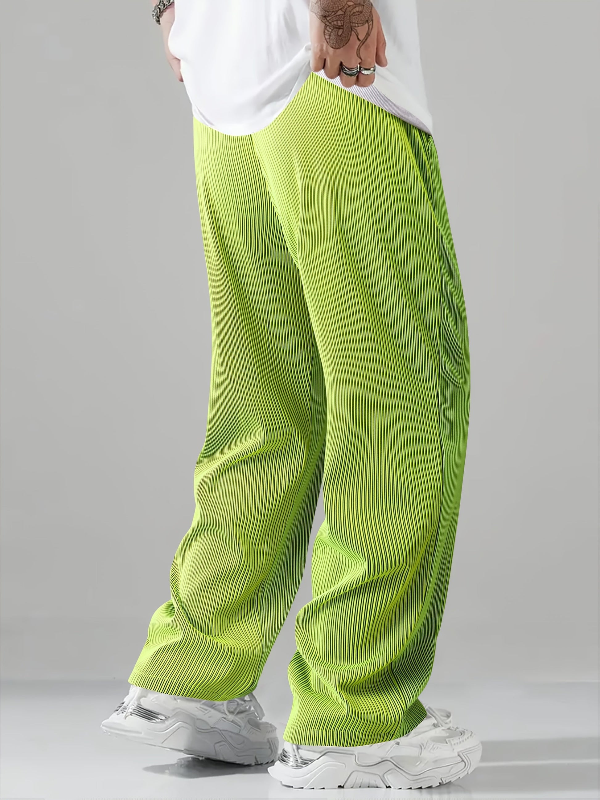 Classic fluid everyday trousers for men | Ellison -9
