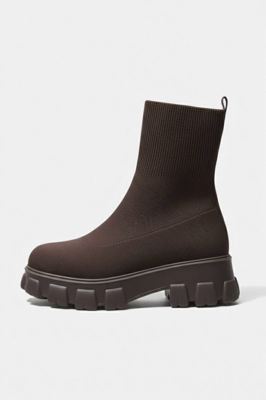 Thick-soled ankle boots with round-toe silhouette for women | Caurelle