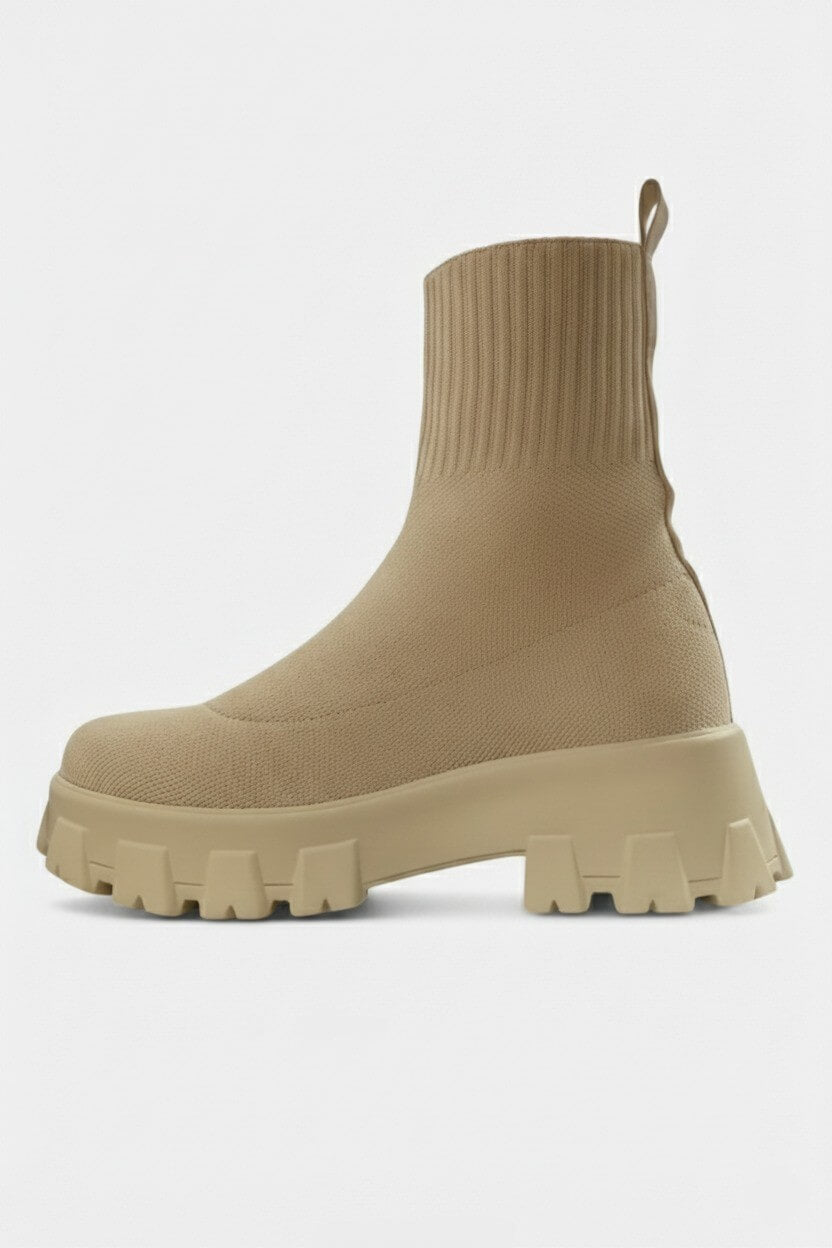 Thick-soled ankle boots with round-toe silhouette for women | Caurelle