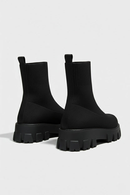 Thick-soled ankle boots with round-toe silhouette for women | Caurelle