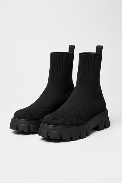Thick-soled ankle boots with round-toe silhouette for women | Caurelle
