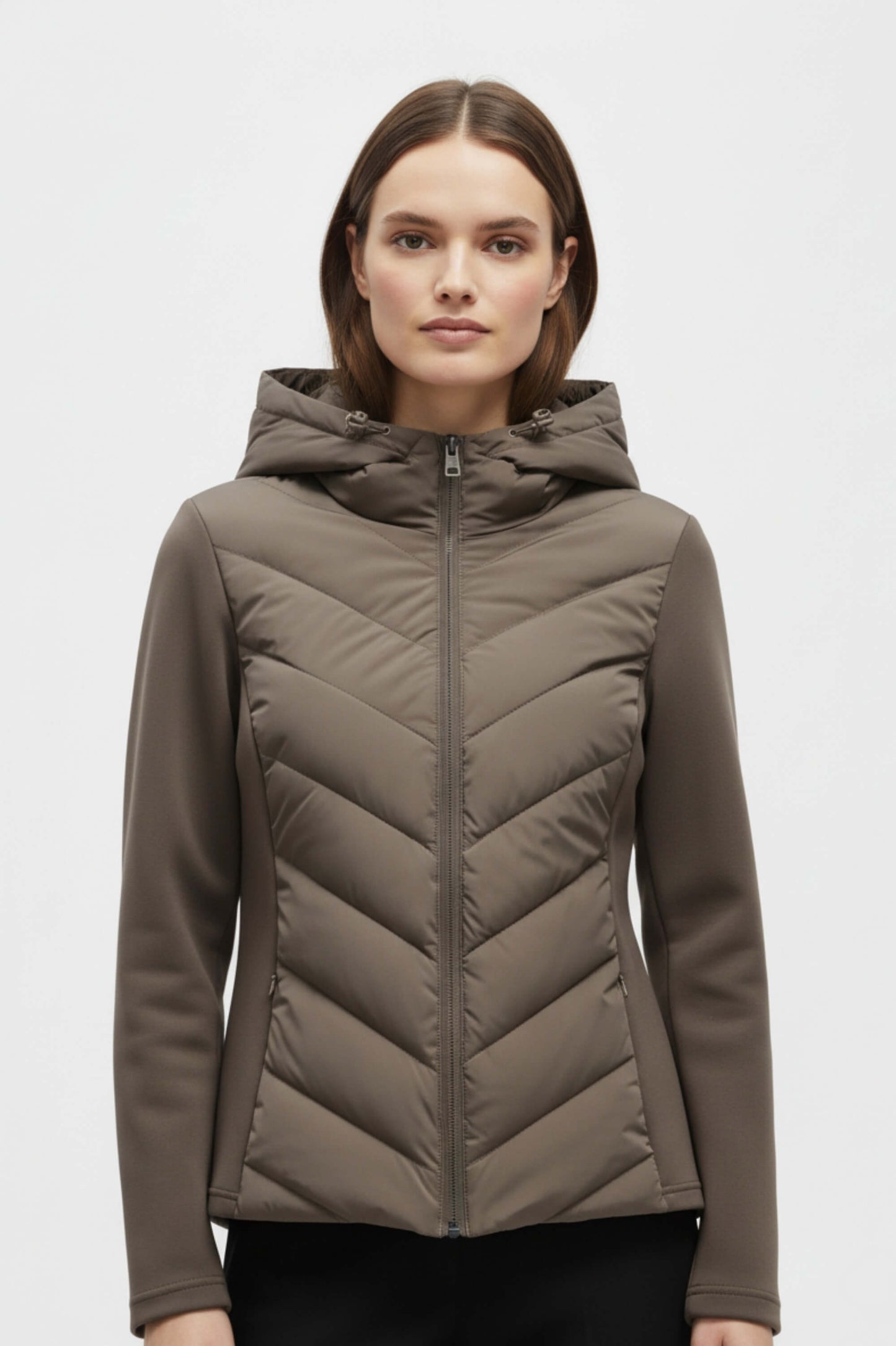 Hooded puffer jacket with sleek silhouette for women | Caurelle