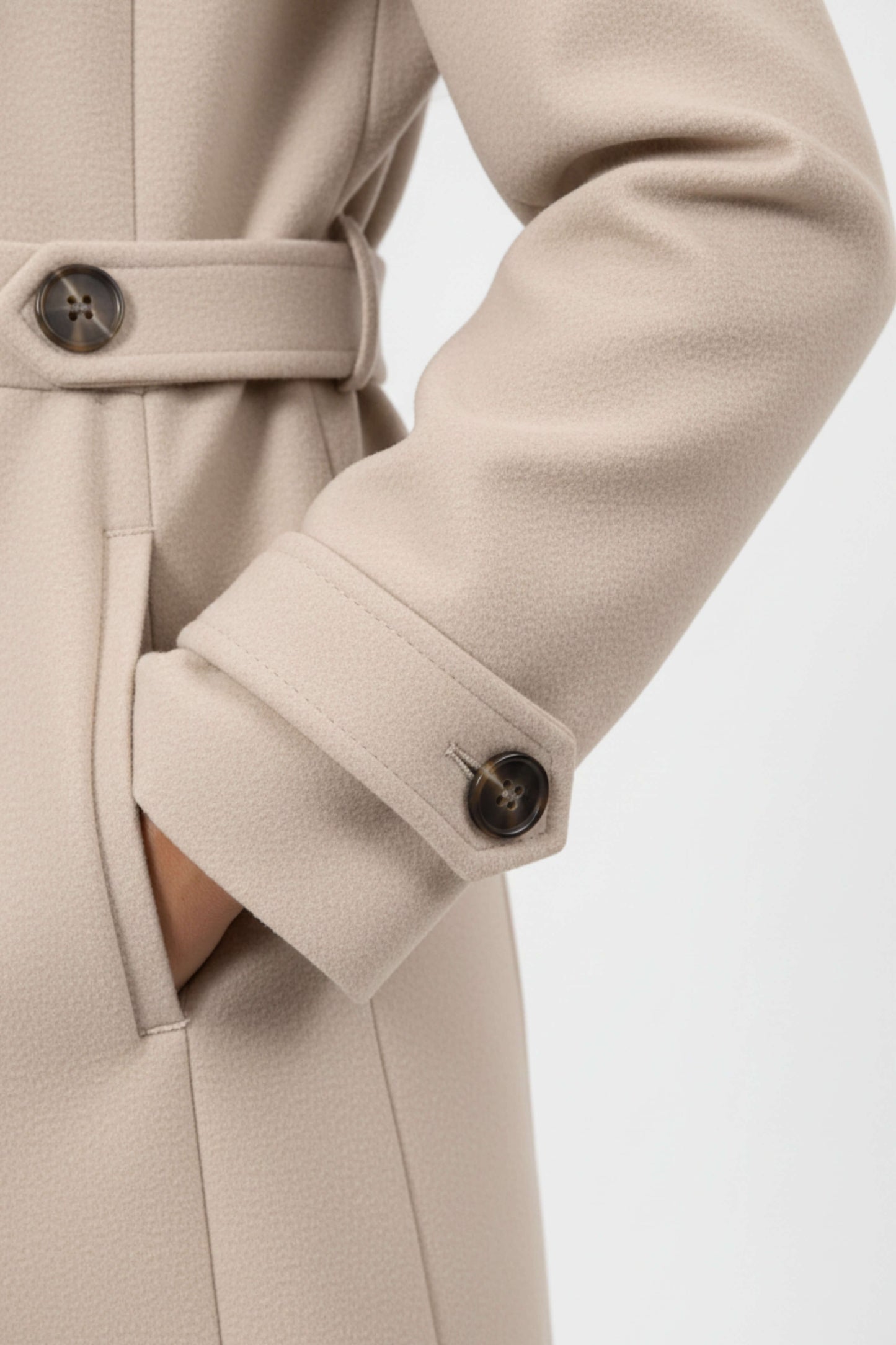 Elegant buttoned winter coat with belted waist for women | Caurelle
