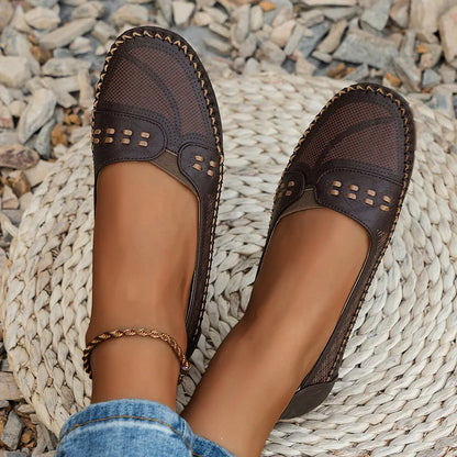 Supportive everyday shoes for women | Daria