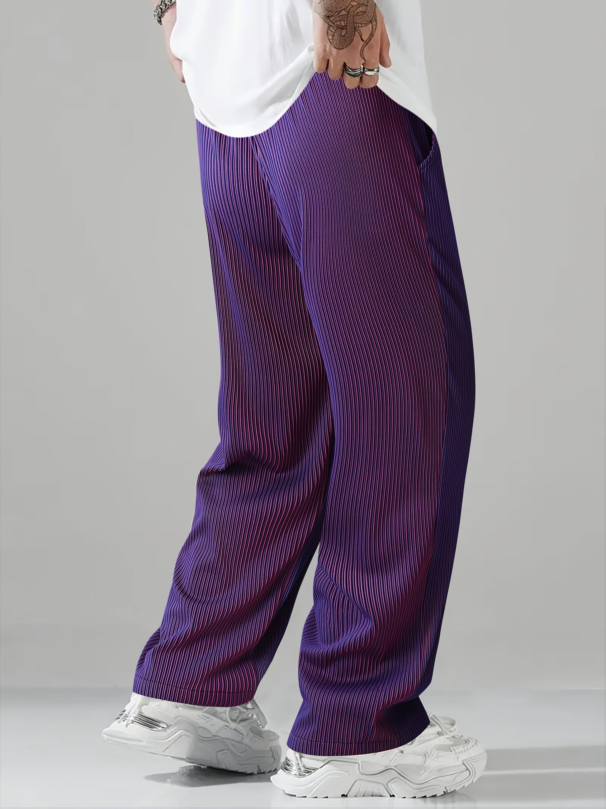 Classic fluid everyday trousers for men | Ellison -11