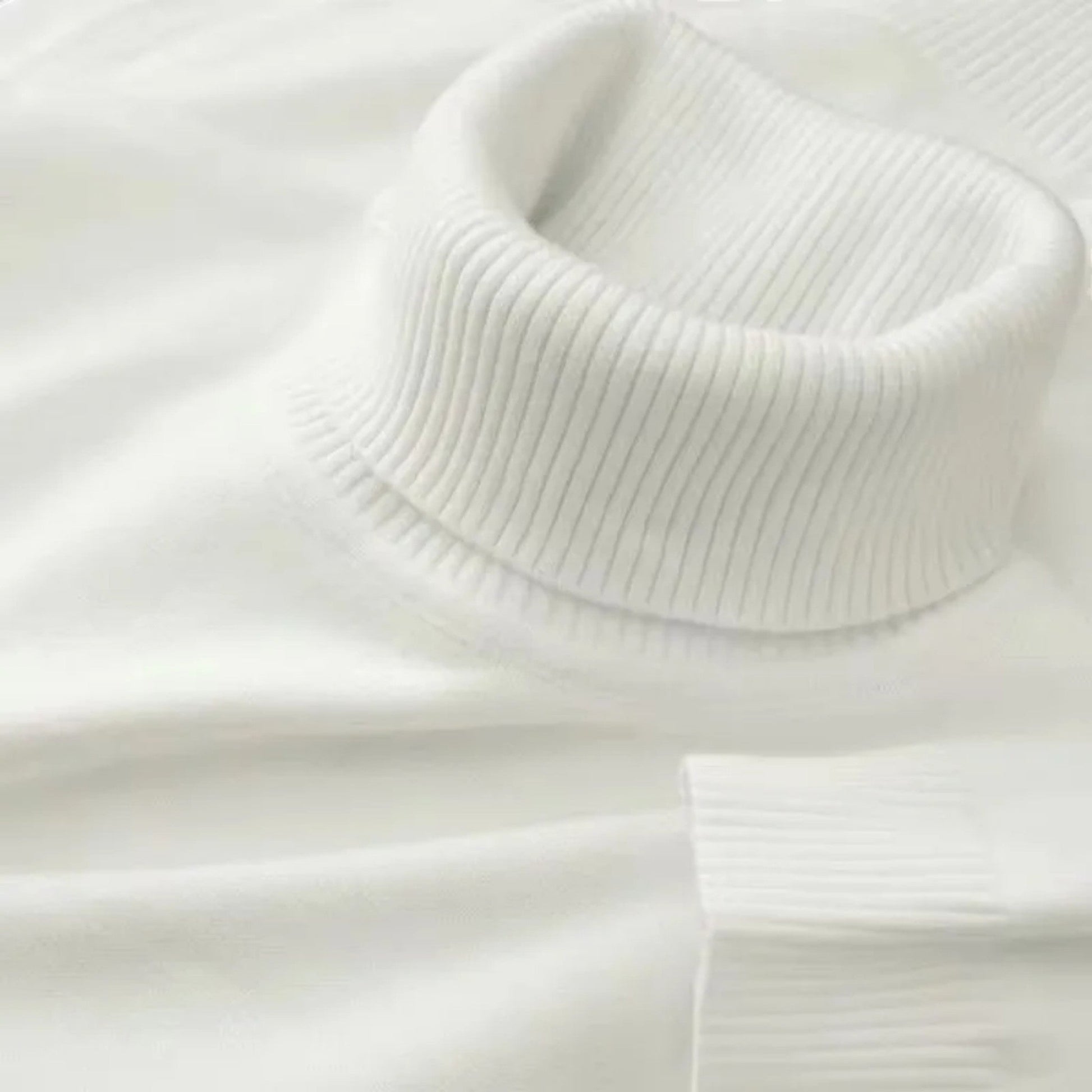 Classic knitted turtleneck sweater for men -3